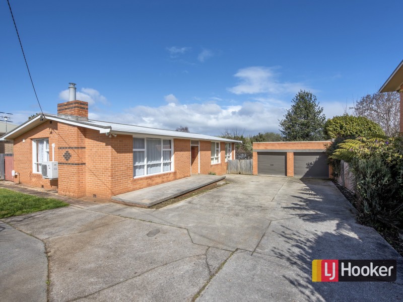17 Futuna Avenue, Park Grove TAS 7320