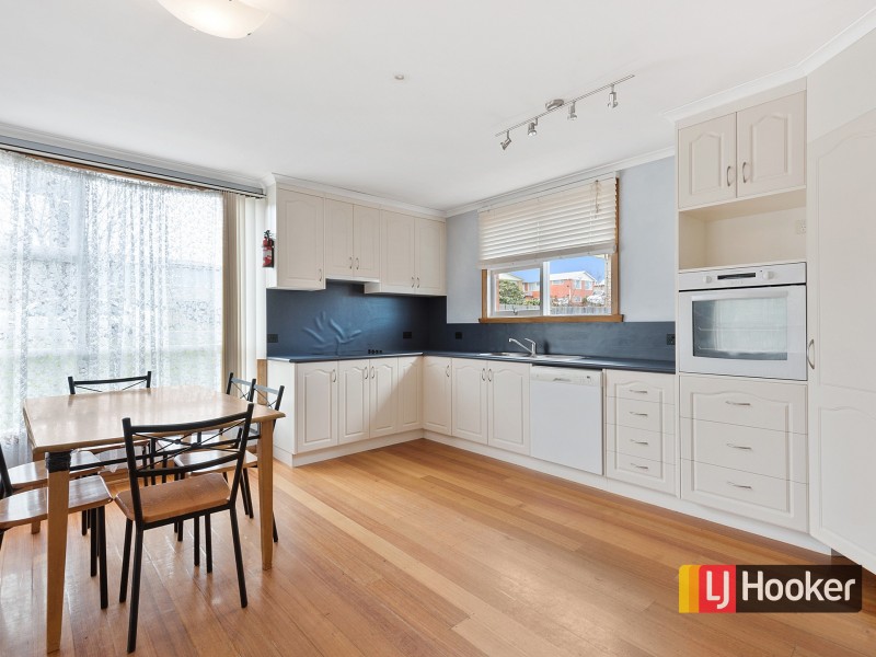 17 Futuna Avenue, Park Grove TAS 7320