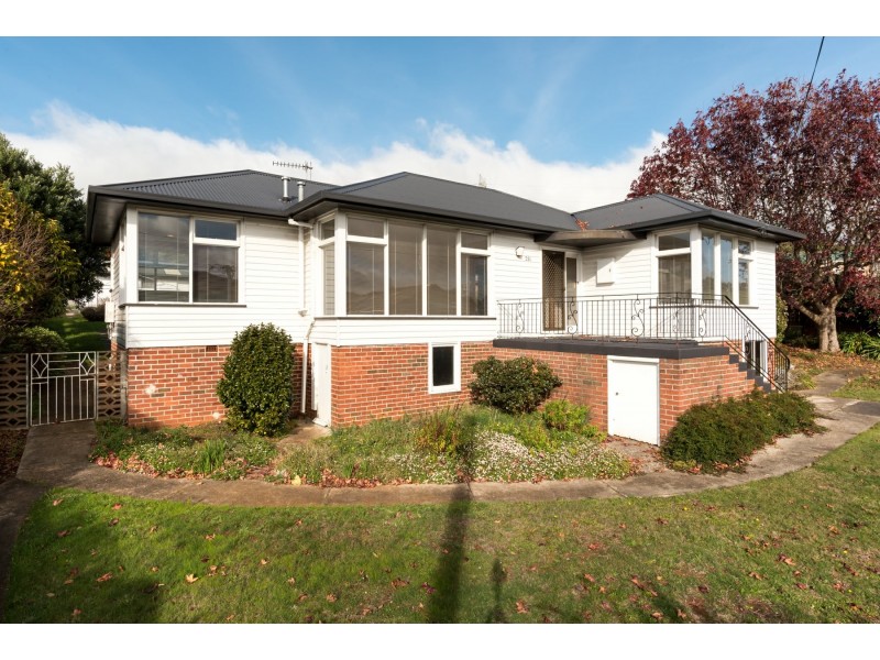 281 Mount Street, Upper Burnie TAS 7320