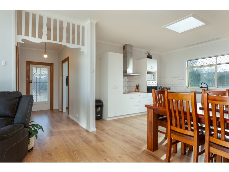 4 Wood Street, Parklands TAS 7320