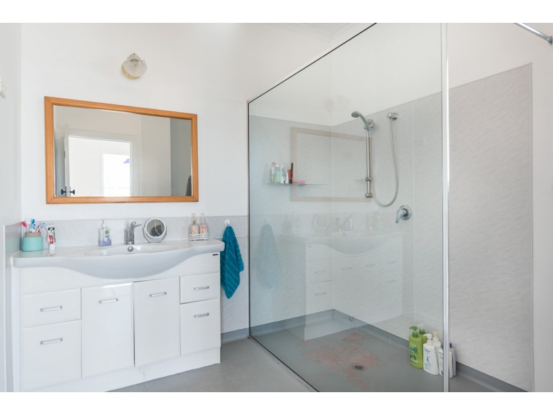 4 Wood Street, Parklands TAS 7320