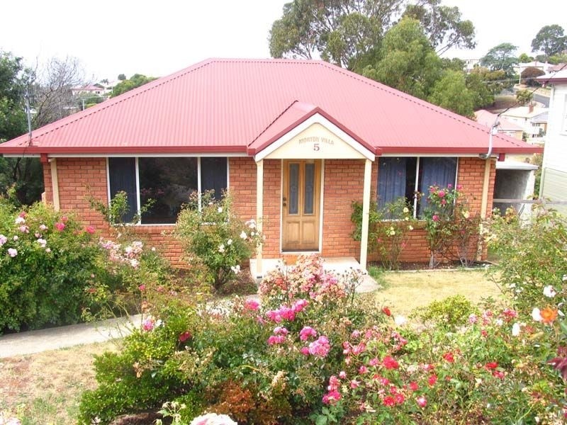 5 Sampson Street, Burnie TAS 7320