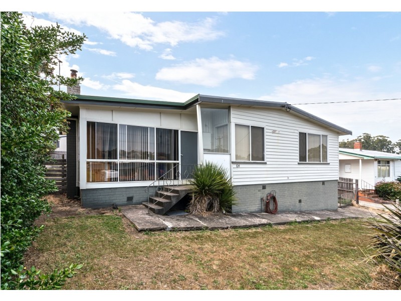 64 Raglan Street, Somerset TAS 7322