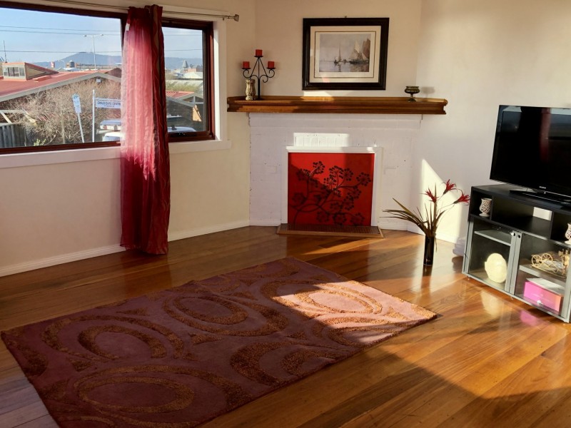 8 Queen Street, Burnie TAS 7320