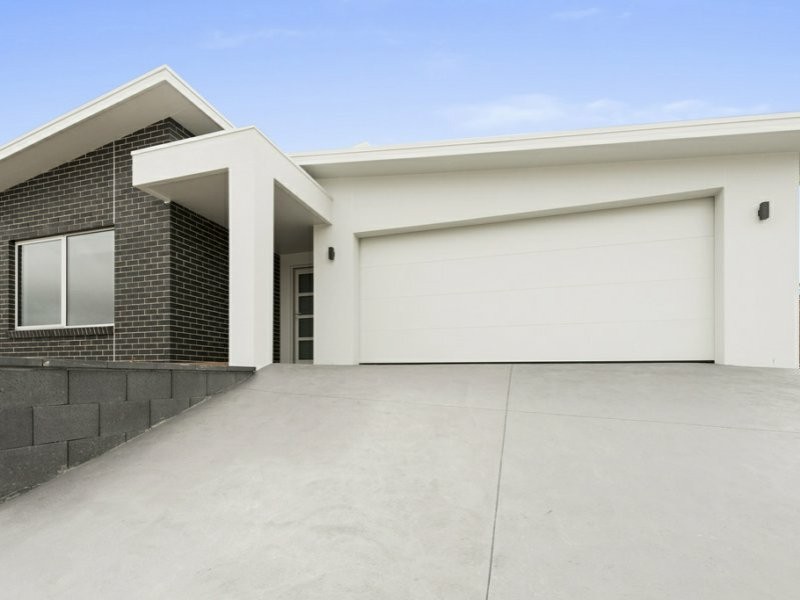 16 Tatiana Close, Devonport TAS 7310