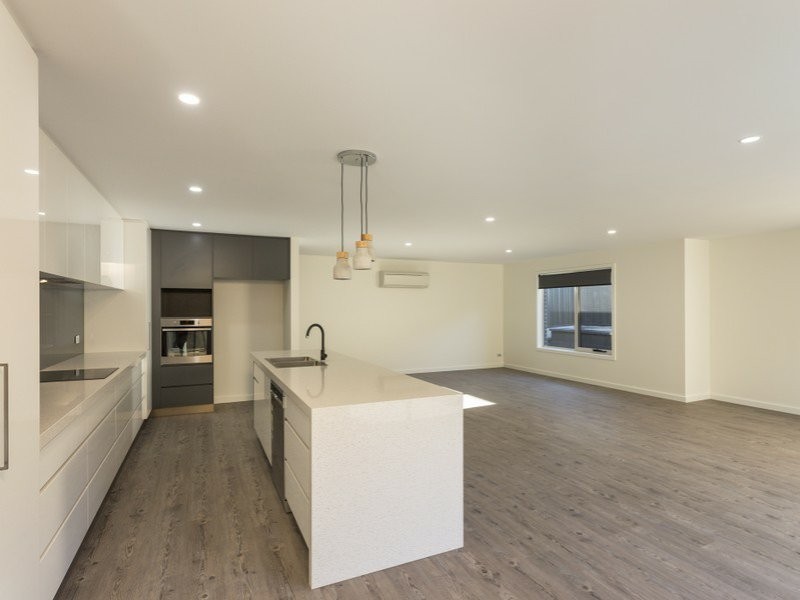 16 Tatiana Close, Devonport TAS 7310