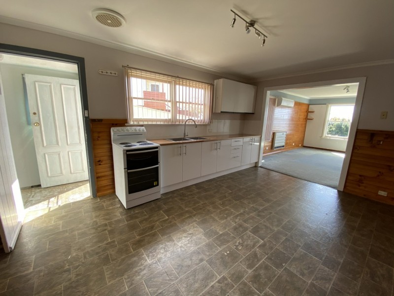 8 Cabot Street, Acton TAS 7320