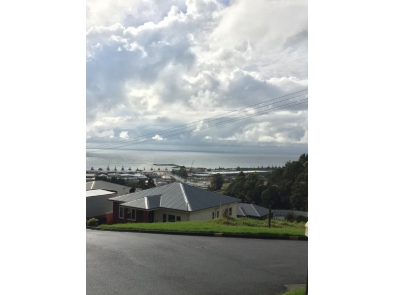 4 Young Street, South Burnie TAS 7320