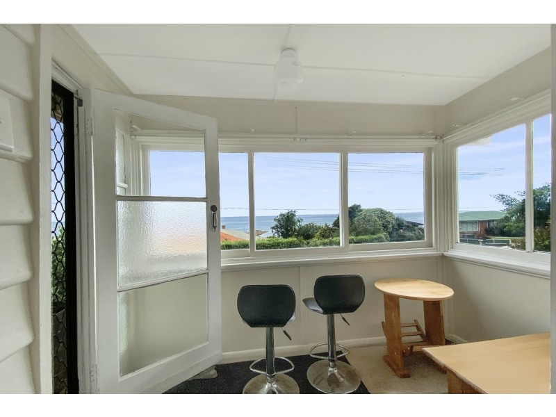 43 Bay Street, Parklands TAS 7320