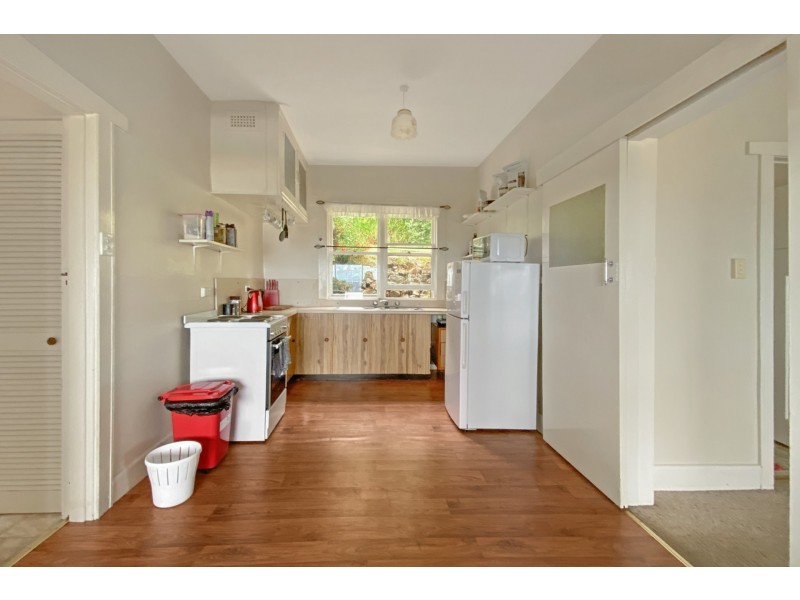 43 Bay Street, Parklands TAS 7320