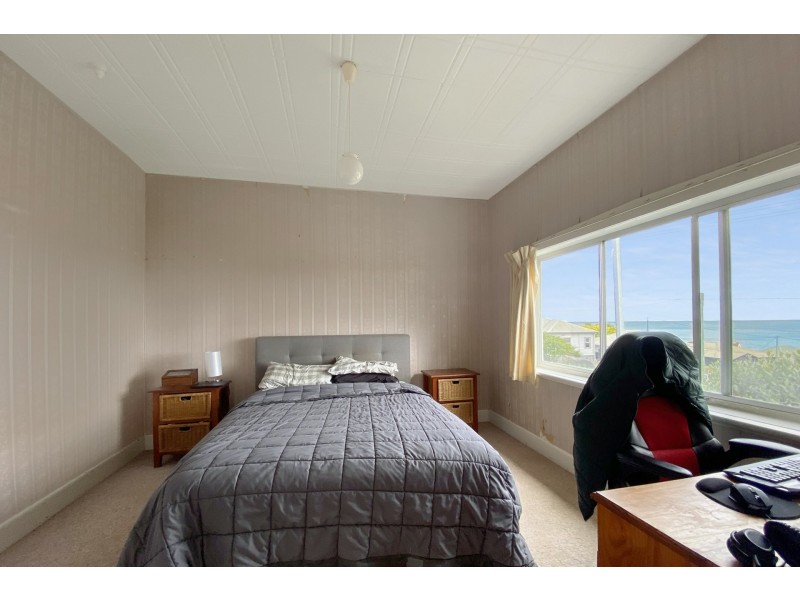 43 Bay Street, Parklands TAS 7320