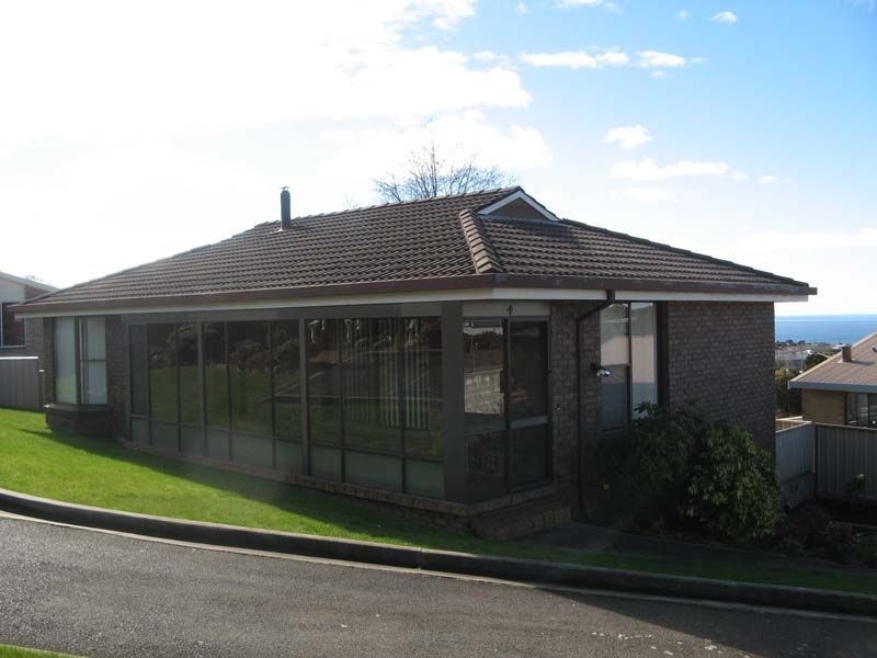 4/13 Crudwell Court, Burnie TAS 7320