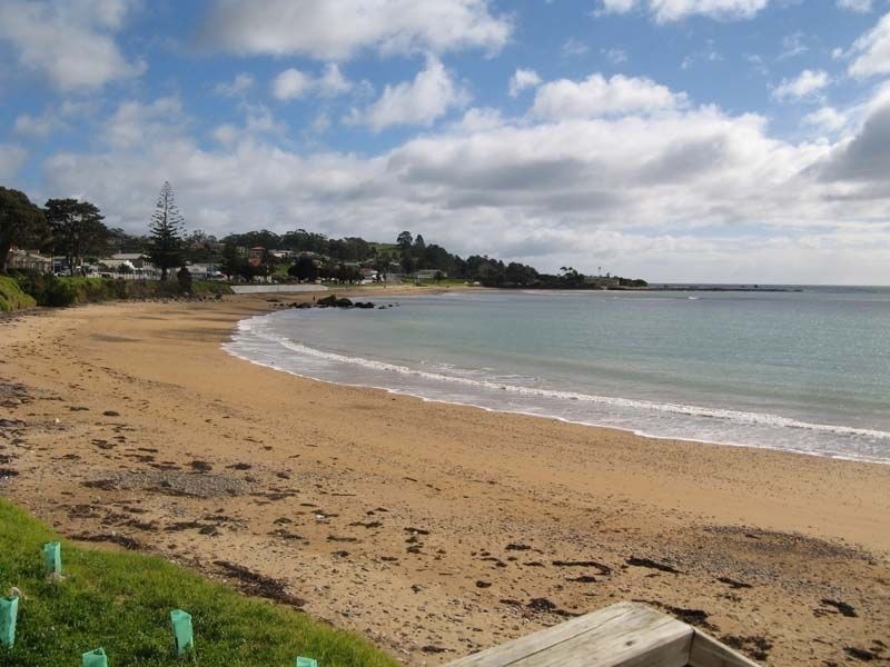 10/99-101 Main Road, Penguin TAS 7316