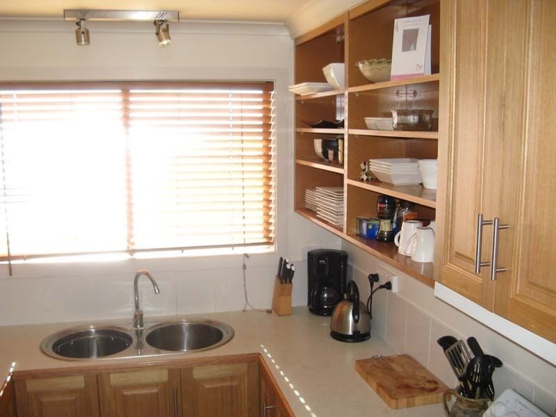 10/99-101 Main Road, Penguin TAS 7316