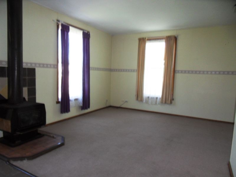 2 Blackwood Avenue, Rosebery TAS 7470