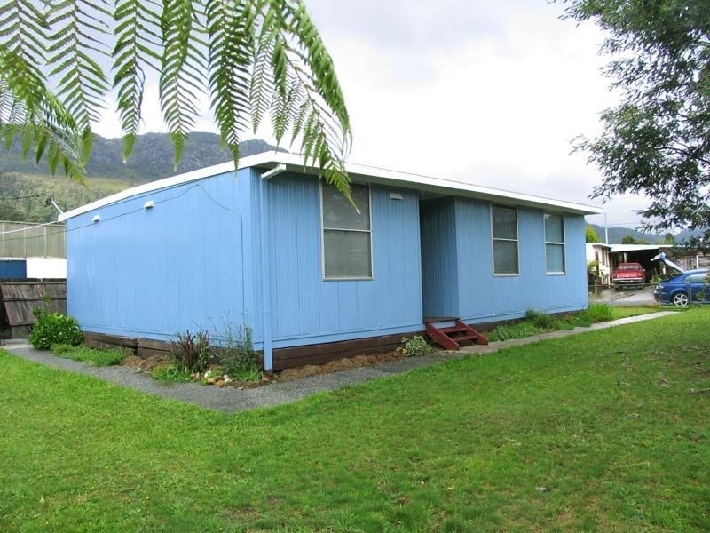 13 Kershaw Street, Tullah TAS 7321