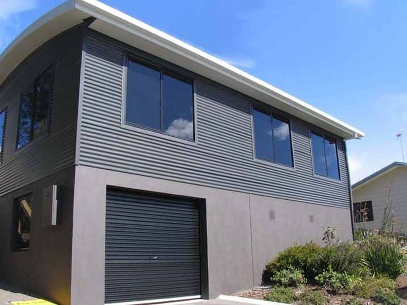 2/21 Deviation Road, Penguin TAS 7316