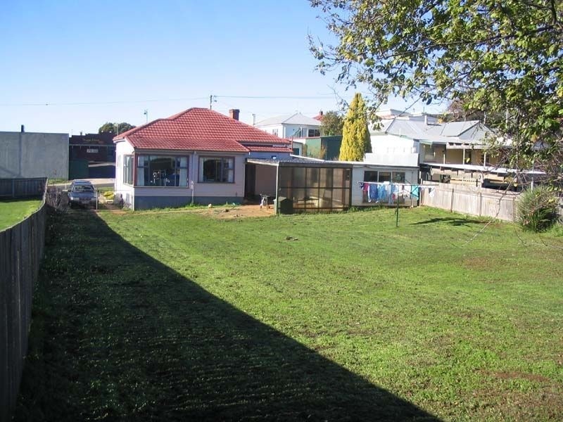 12 Johnson Street, Burnie TAS 7320
