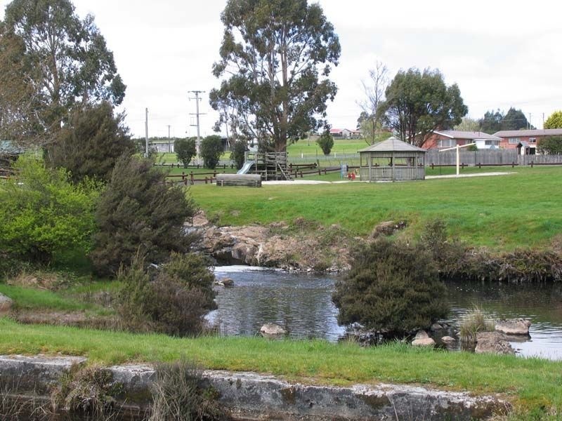 6 English Street, Waratah TAS 7321