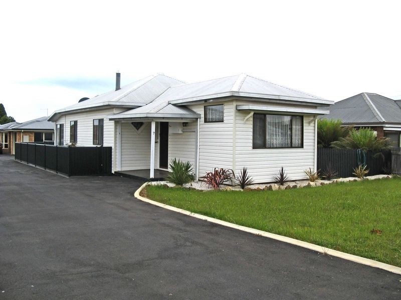 1/7 Cardigan Street, Somerset TAS 7322