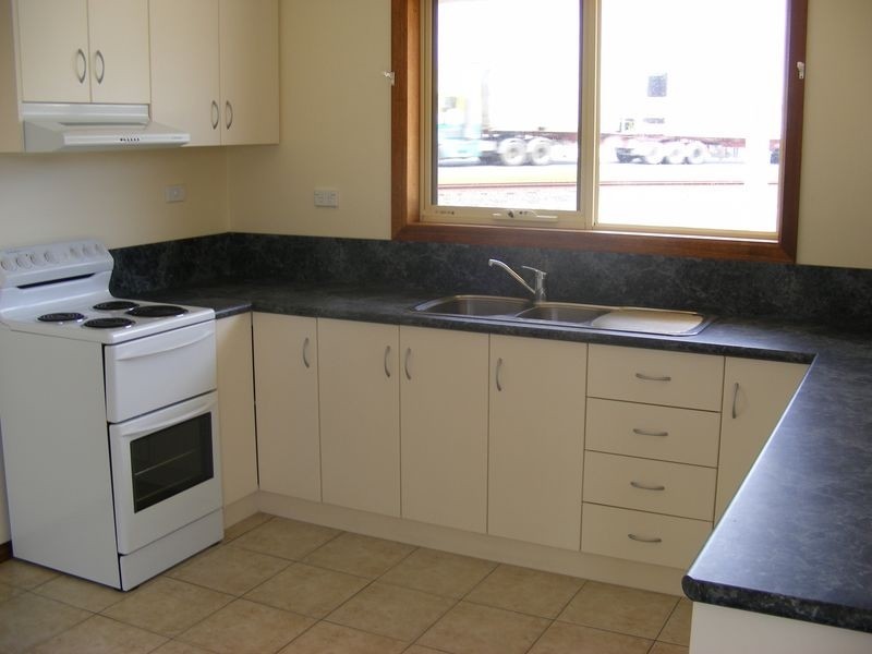 1/19 Plummer Court, Somerset TAS 7322