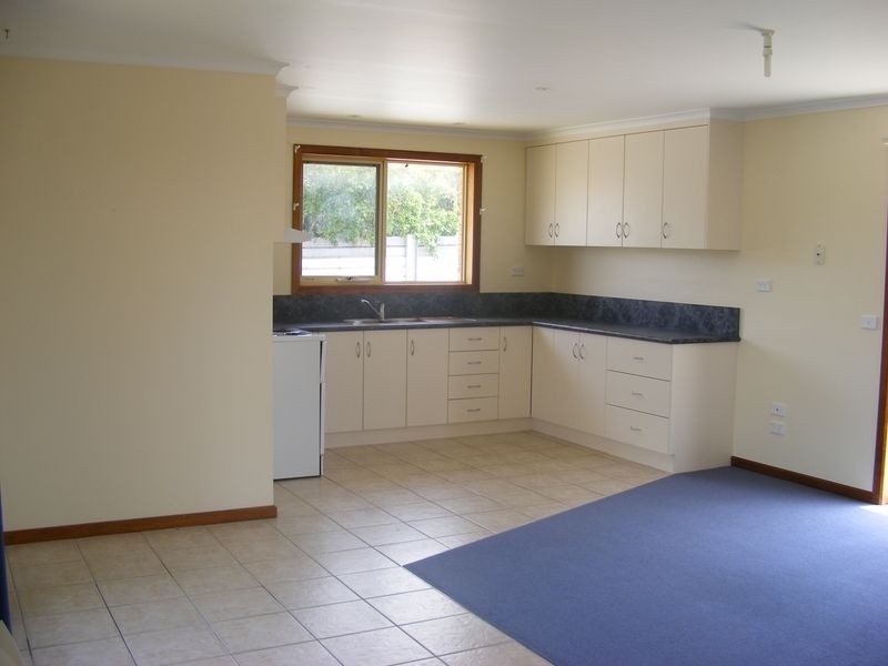 1/19 Plummer Court, Somerset TAS 7322