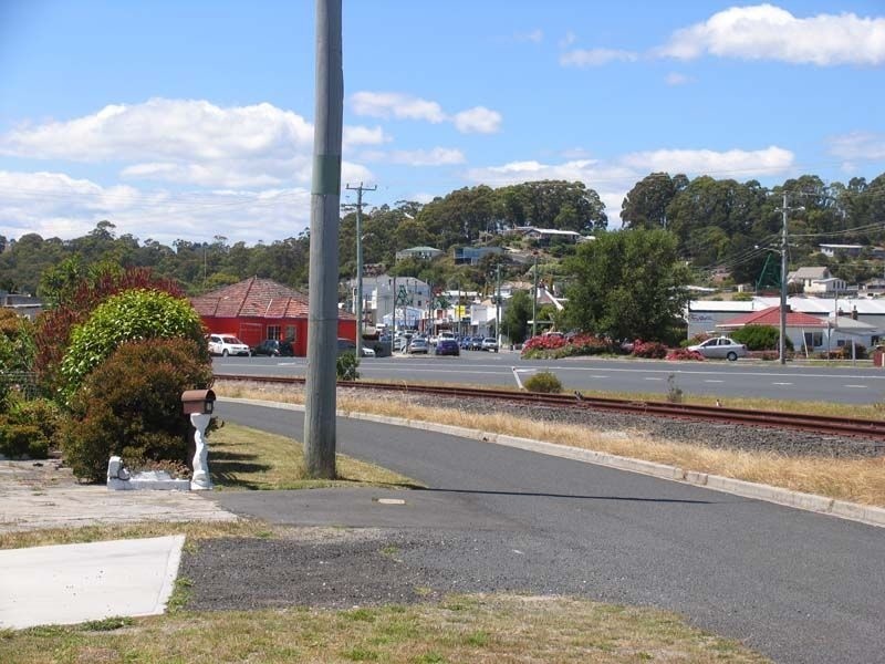 2/19 Plummer Court, Somerset TAS 7322