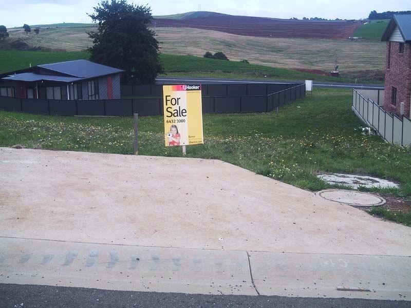12 Josie Crescent, Burnie TAS 7320
