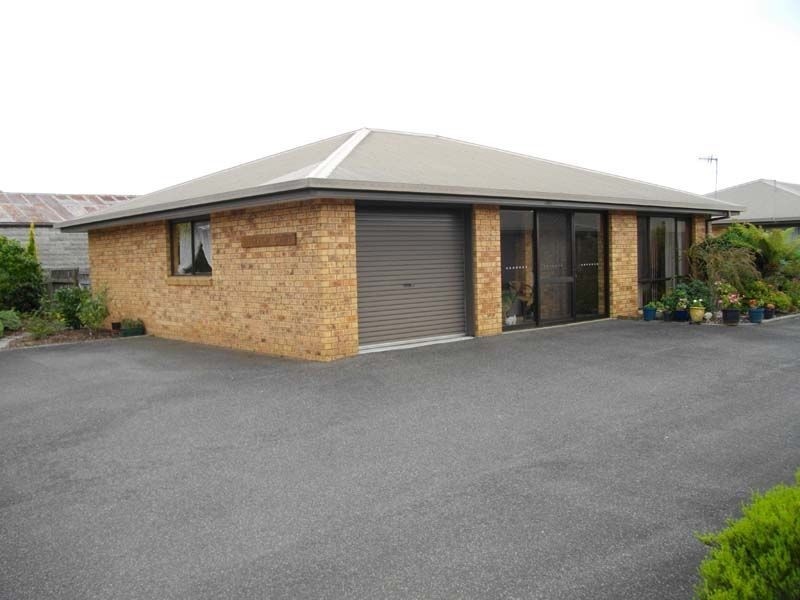 7/11 Simpson Street, Somerset TAS 7322