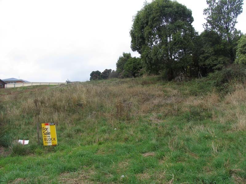 16 Josie Crescent, Romaine TAS 7320