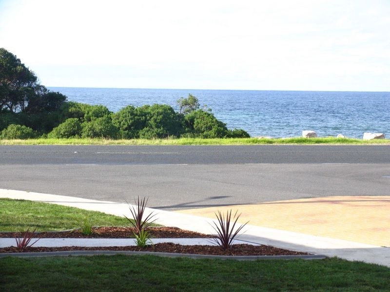 2/1 Oceanside Boulevard, Sulphur Creek TAS 7316