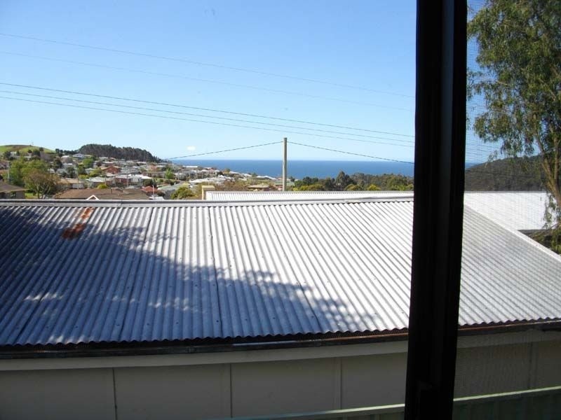 1/121 Old Surrey Road, Burnie TAS 7320