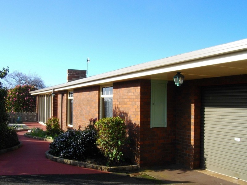 17 Curraghmore Avenue, Burnie TAS 7320