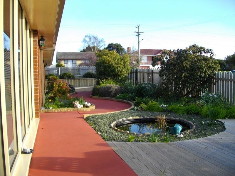 17 Curraghmore Avenue, Burnie TAS 7320
