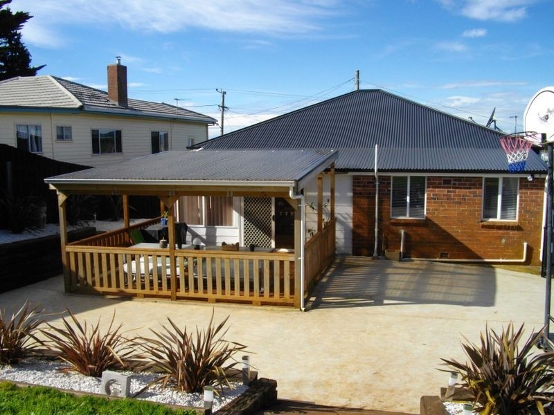 292 Mount Street, Burnie TAS 7320
