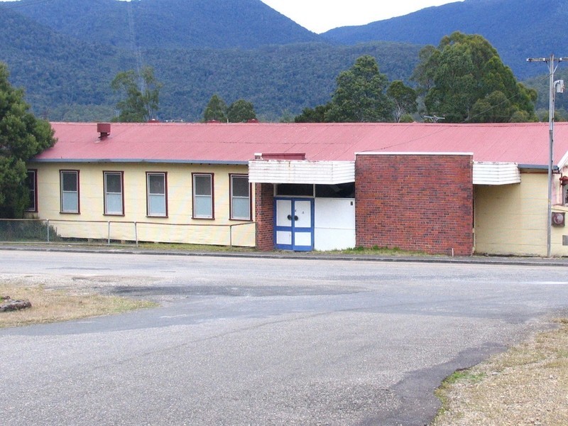 4 Dalmeny Street, Rosebery TAS 7470