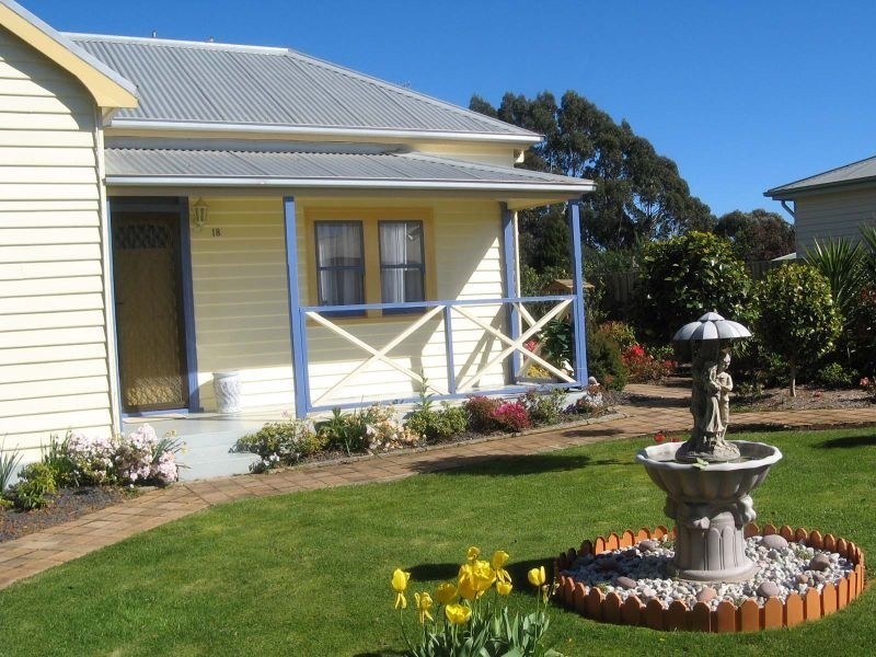 18 Deacon Street, Burnie TAS 7320