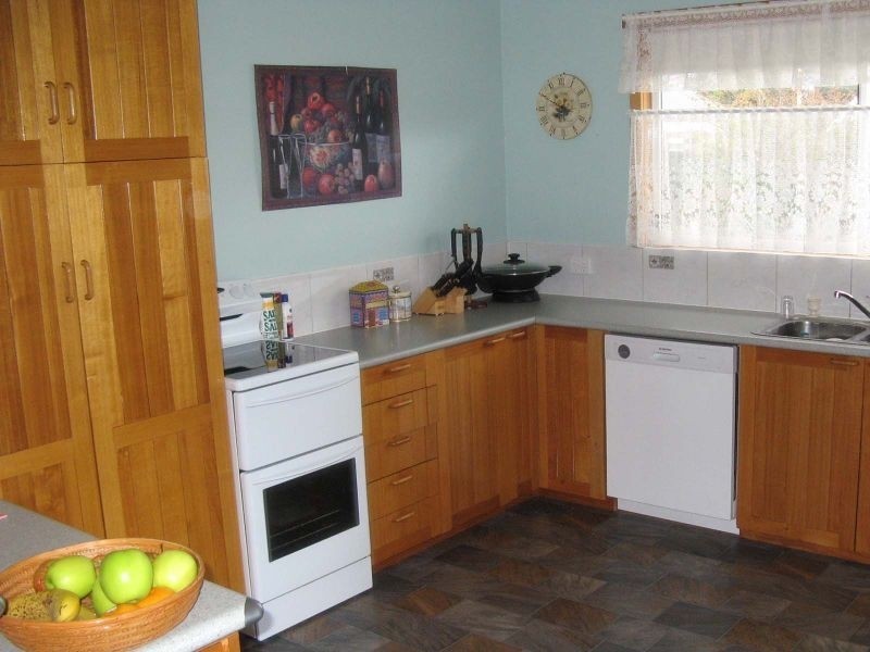 18 Deacon Street, Burnie TAS 7320