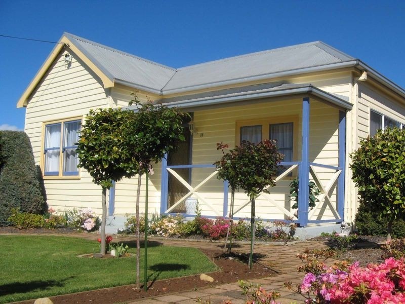 18 Deacon Street, Burnie TAS 7320