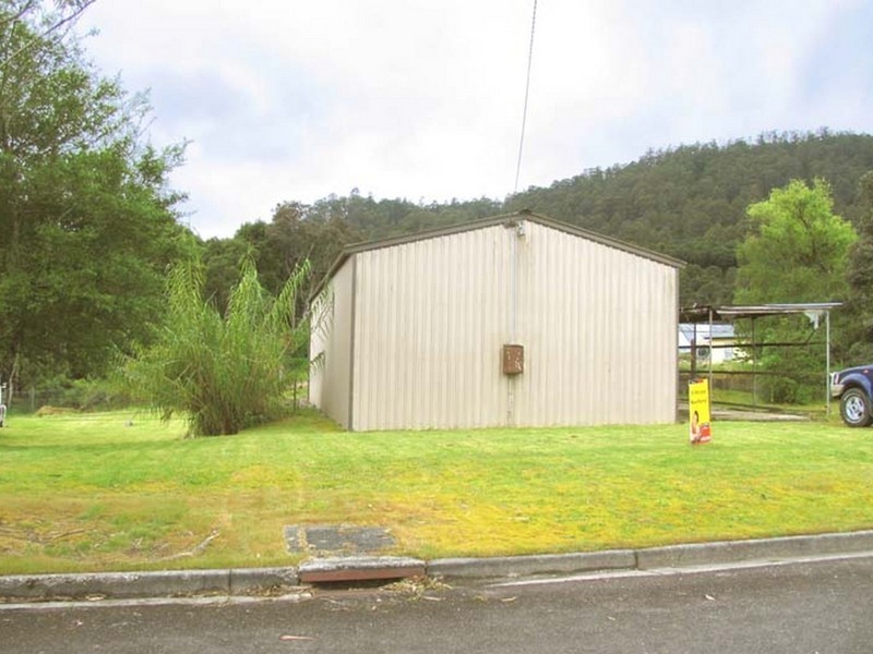 13 Gum Drive, Rosebery TAS 7470