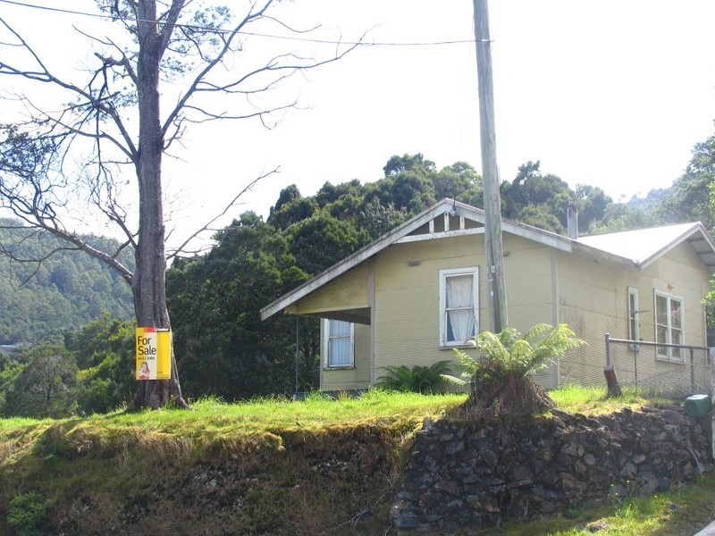 3 Read Street, Rosebery TAS 7470