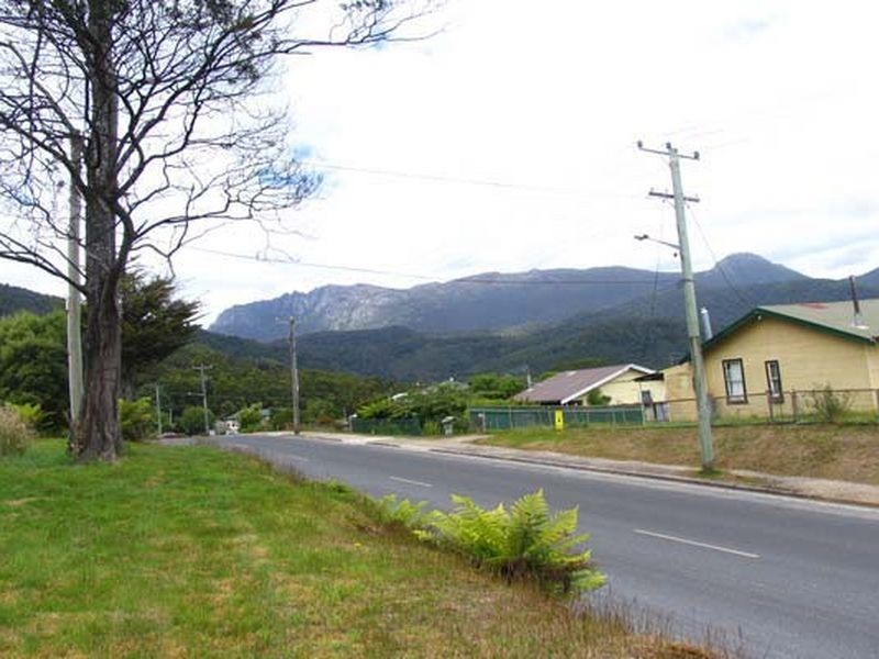 3 Read Street, Rosebery TAS 7470