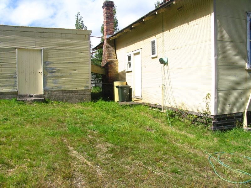 3 Read Street, Rosebery TAS 7470