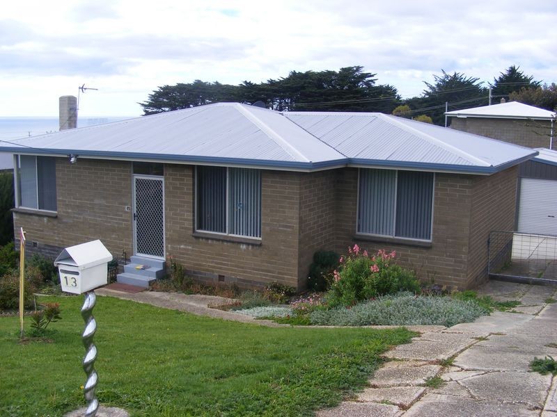 13 Winter Avenue, Burnie TAS 7320