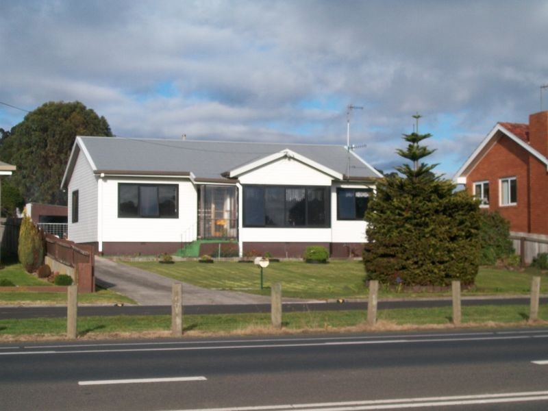 7 Athol Street, Somerset TAS 7322