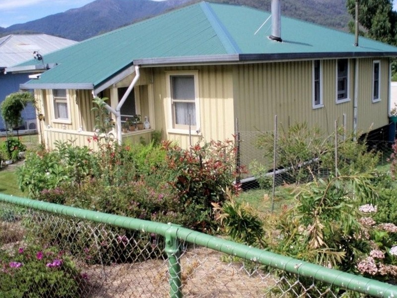 6 Karlson Street, Rosebery TAS 7470