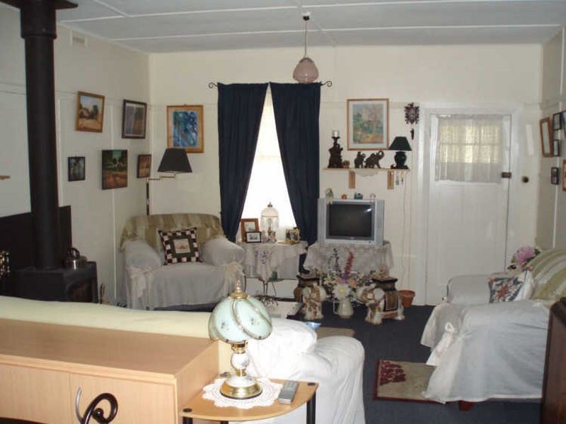 6 Karlson Street, Rosebery TAS 7470