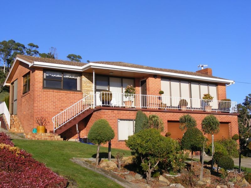 2 Alma Place, Burnie TAS 7320