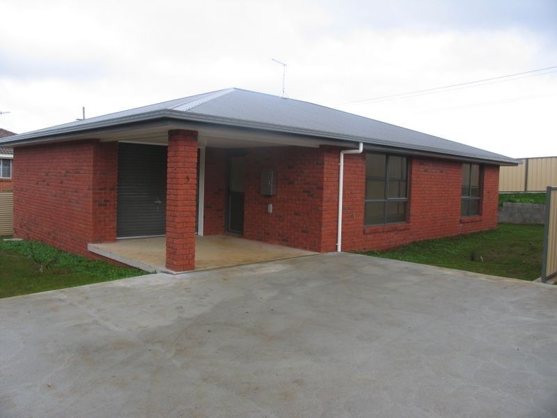 5/107-111 Mooreville Road, Burnie TAS 7320