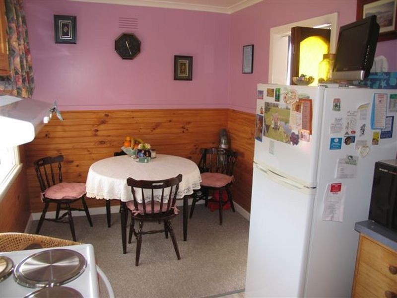 64 Stirling Street, Burnie TAS 7320
